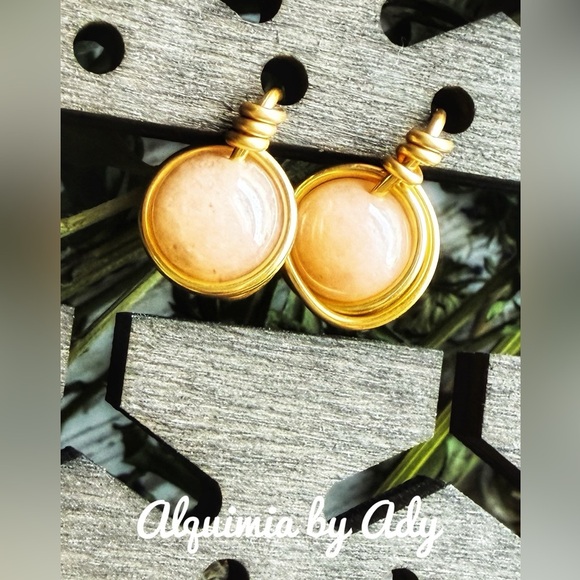 Alquimia Gold and Cream Earrings - Picture 1 of 1